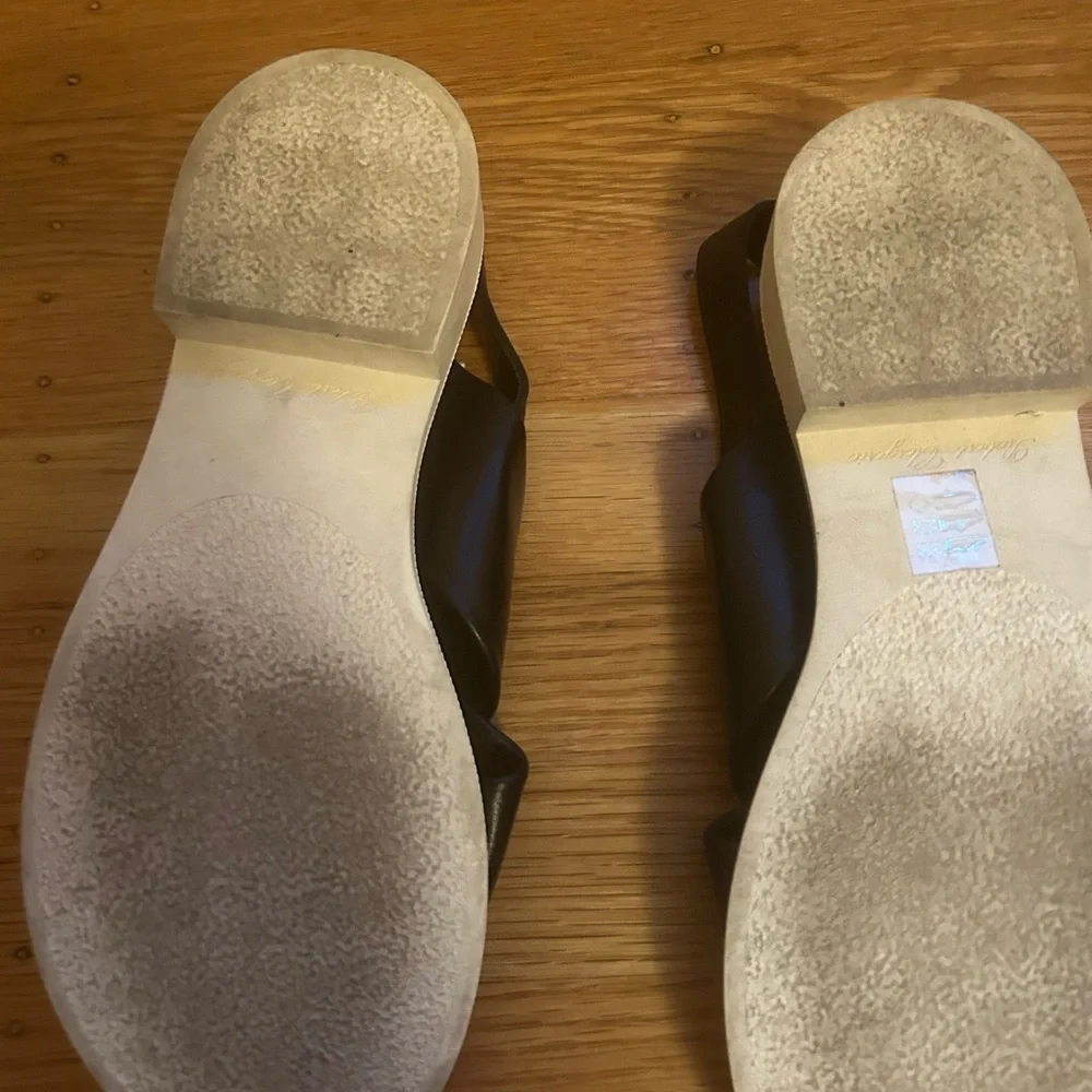 Robert Clergerie Black Sandals with white Soles - Picture 5 of 5